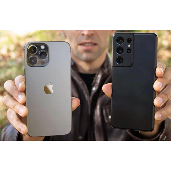 Битва Титанов: Почему Всегда Сравнивают Samsung Galaxy и Apple iPhone